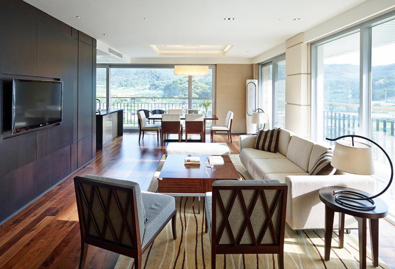 The Suites Hotel Namwon Exterior foto